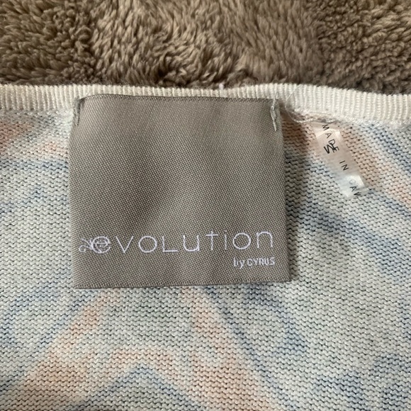 Beautiful soft Revolution midi dress. - Picture 4 of 4